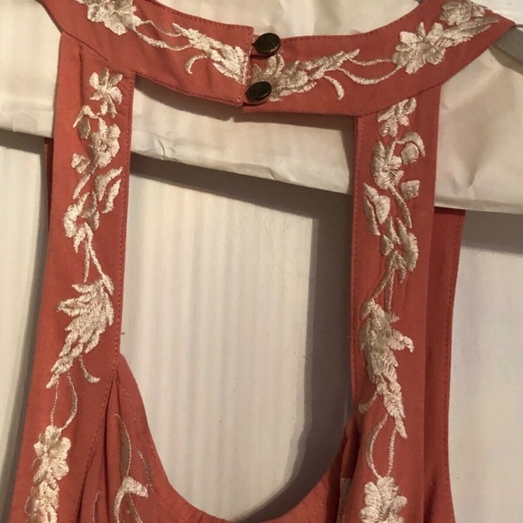 Do not buy : Anthropologie Lucille floral embroidered  dress - Picture 5 of 6